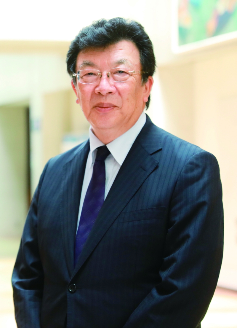 校長 外西 俊一郎