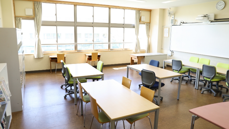 STUDY ROOM
