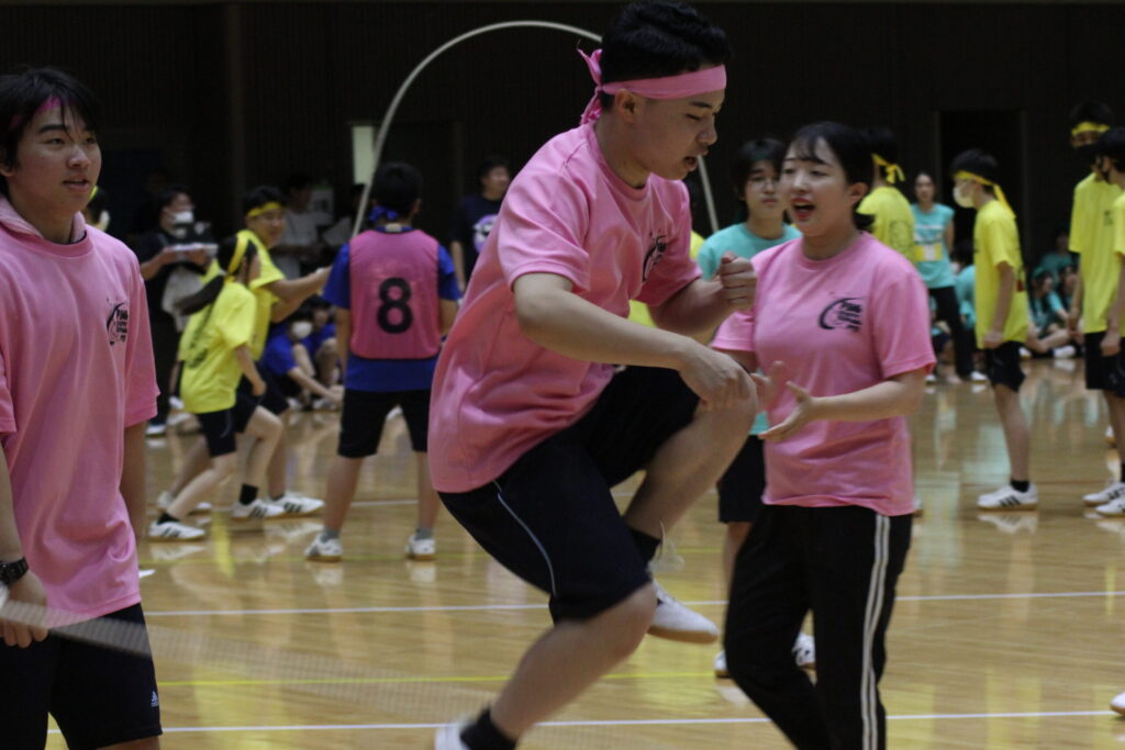 大縄はクラス対抗です