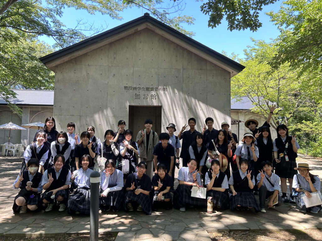 高1デザイン美術コース　油絵合宿1日目