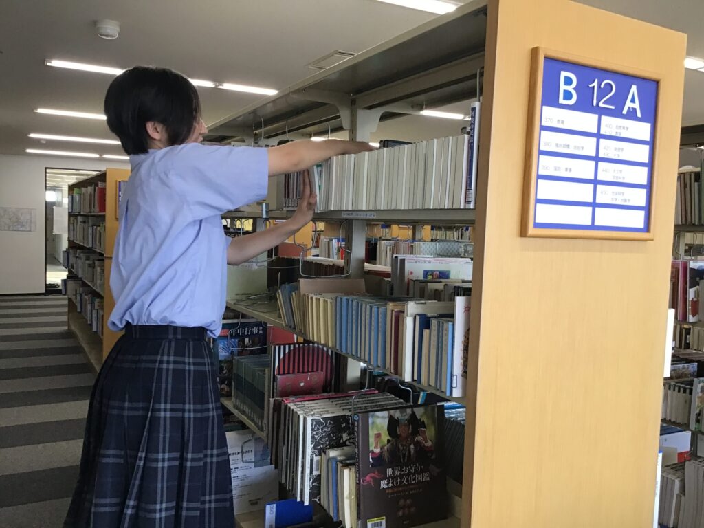 蔵書点検の様子③