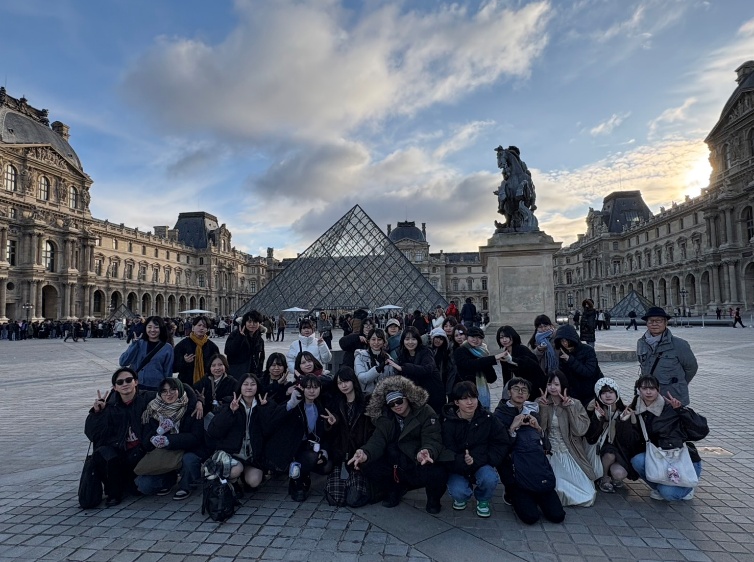 ルーヴル美術館