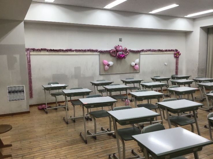 教室ごとに生徒たちが装飾しました！